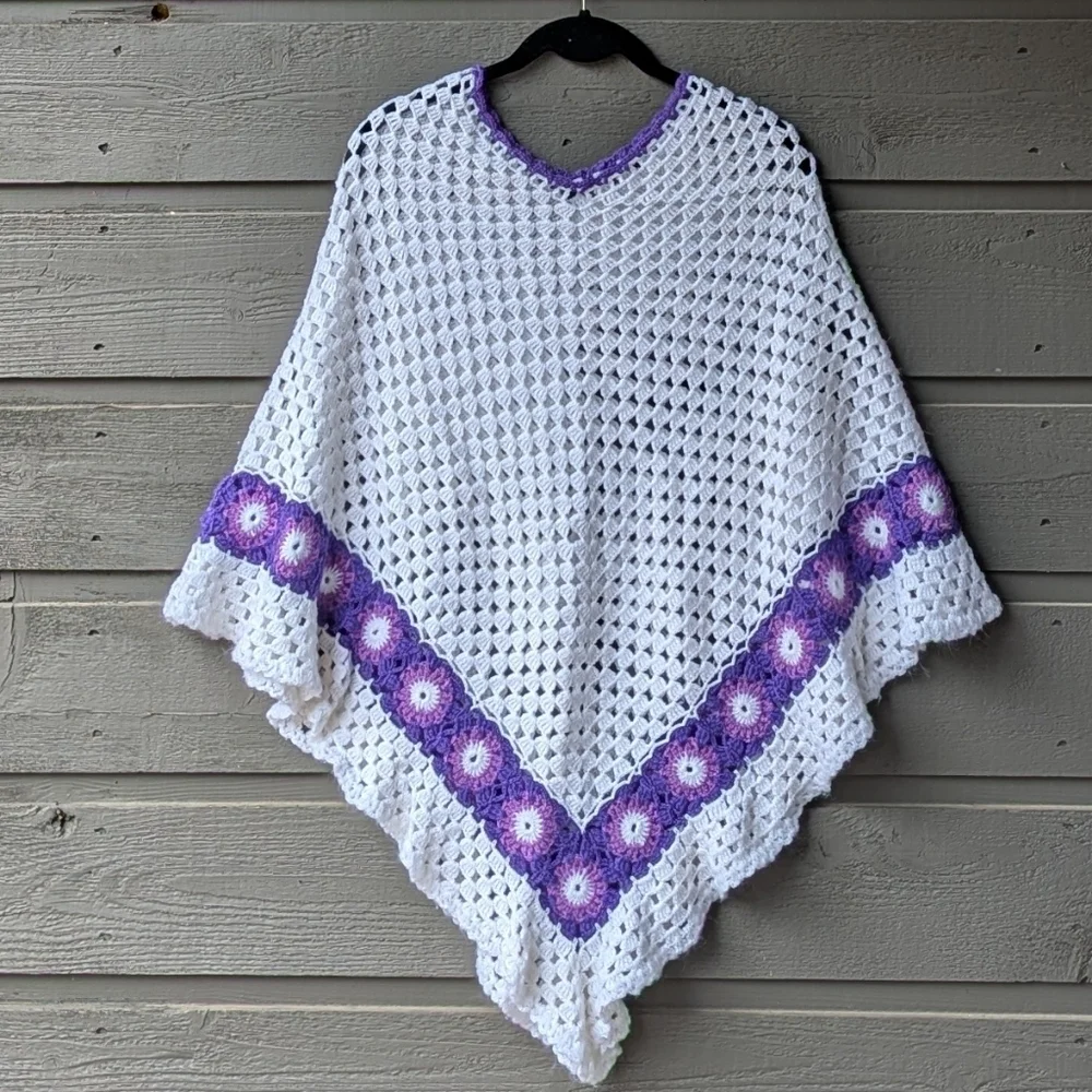 Handmade Knit Granny Square Border Pullover Shawl Poncho White Purple Lavender